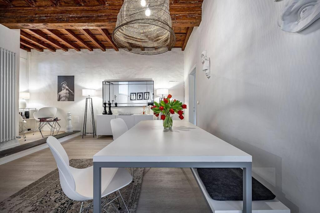 The Checkmate's House In * Florencia