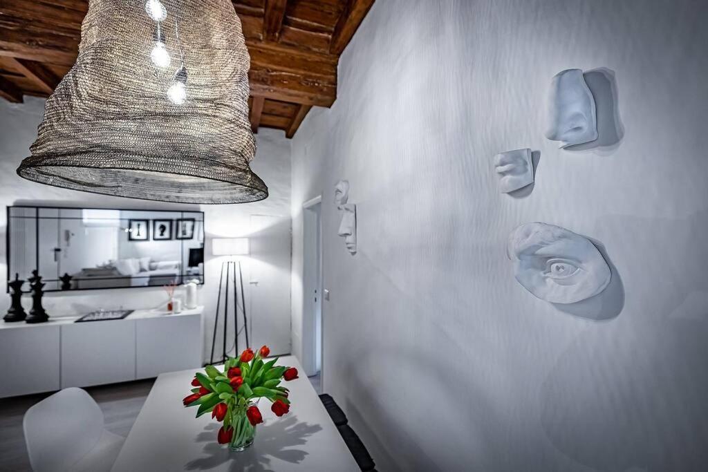 The Checkmate's House In Florencia